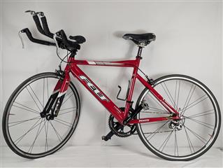 FELT Racing Triathalon BICYCLE S32 RED 7005 Aluminum Shimano FSA